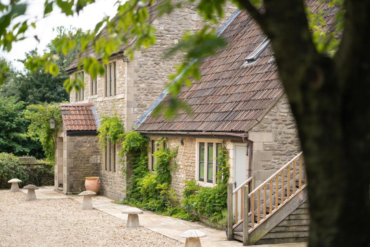 Great Ashley Farm Bed And Breakfast & Shepherds Huts Bradford-On-Avon Ngoại thất bức ảnh