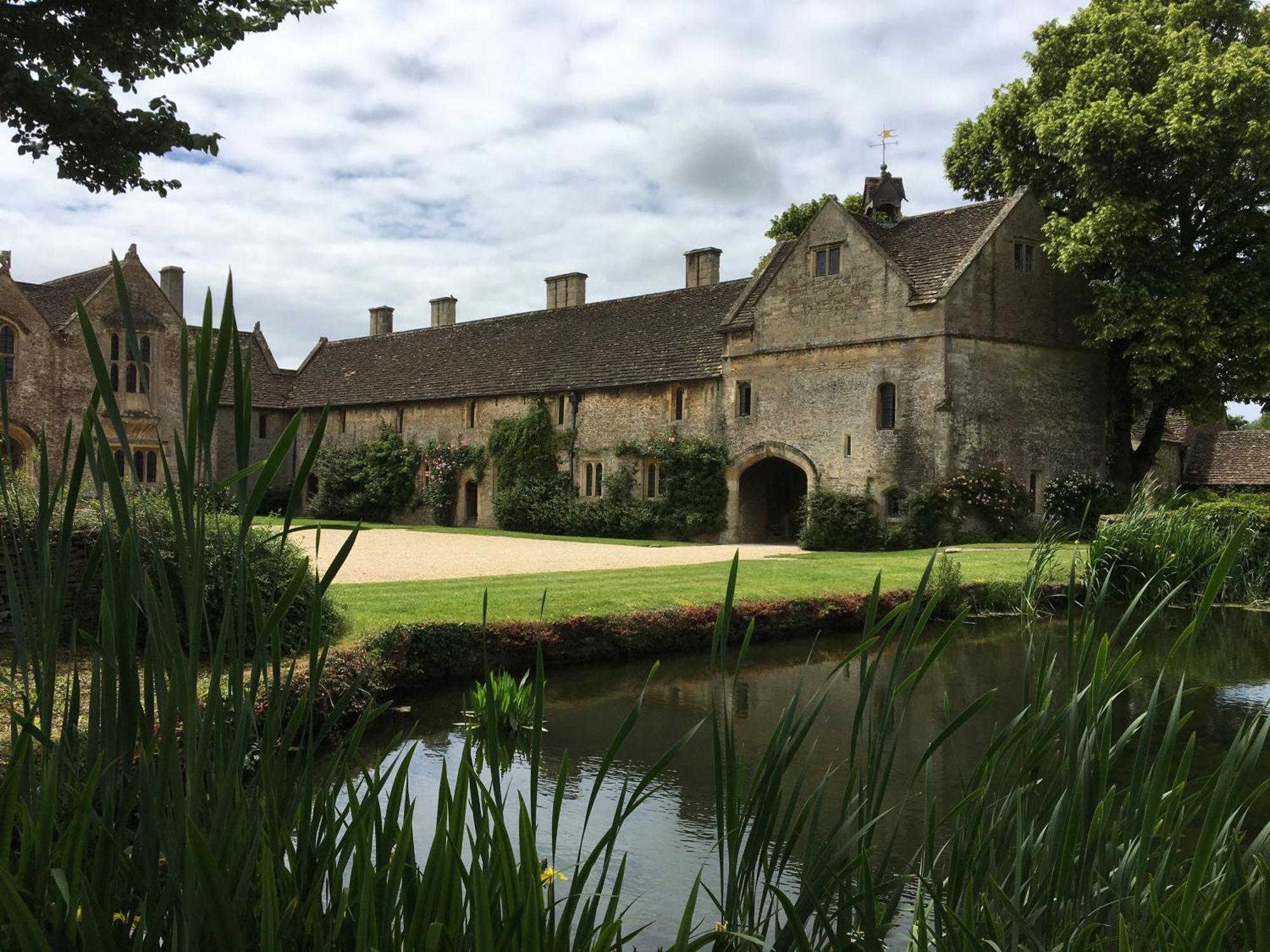Great Ashley Farm Bed And Breakfast & Shepherds Huts Bradford-On-Avon Ngoại thất bức ảnh